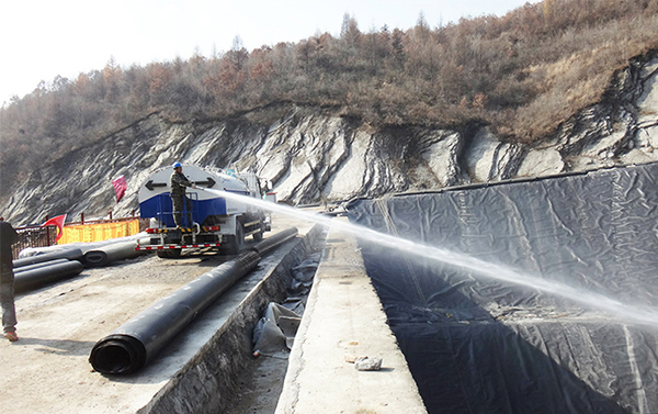 ī����������������������