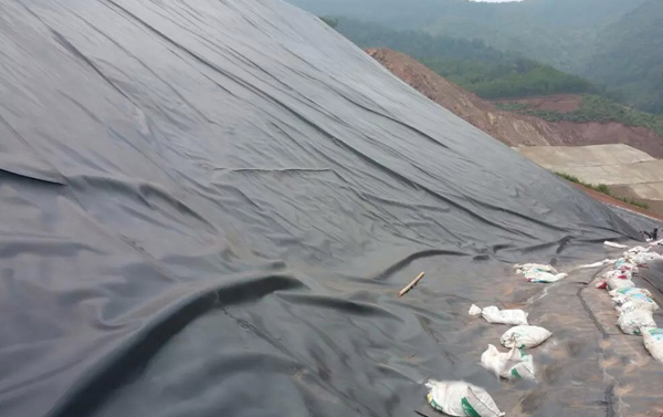 ɽ��̫�����������񳡷�������